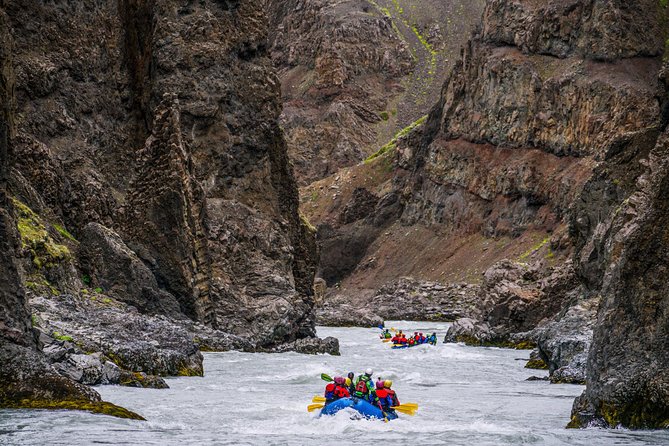 Iceland’s Top Grade 4 Rafting – Drysuit, Canyon & Adrenaline - From Hafgrímsstaðir to the river