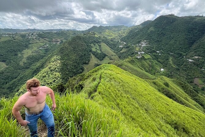Incredible Hike & Cliff Jumping in the Heart of Puerto Rico - Key points at a glance