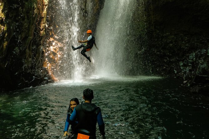 Intermediate canyoning tour in Bali " Maboya Canyon " - The early pickup and long ride north