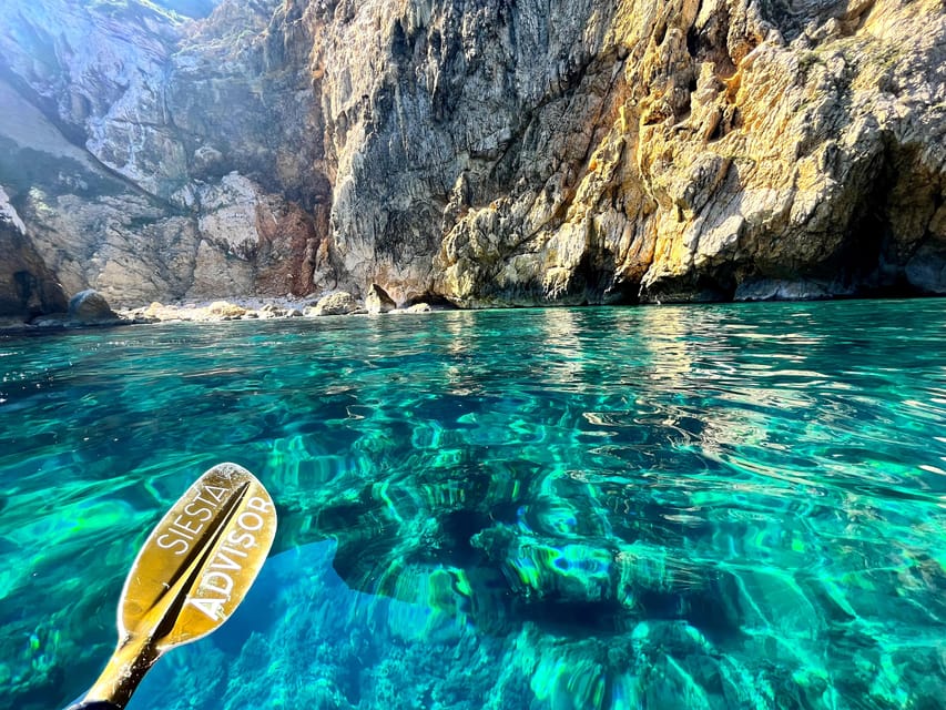 Jávea: Cala Portixol Kayak Tour with Snorkel & Cliff Jumping - Starting at the Blue Door on Cala Portixol