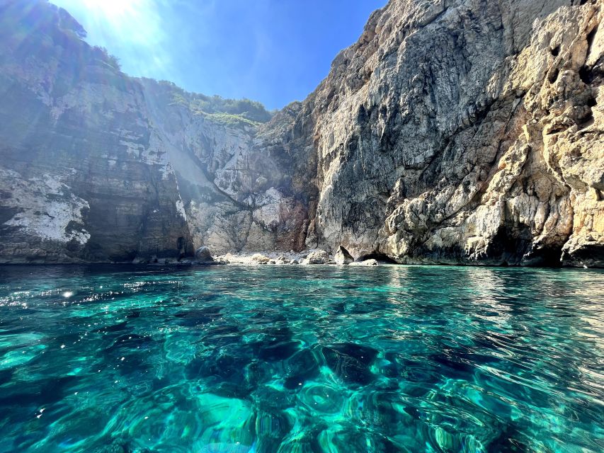 Jávea: Cala Portixol Kayak Tour with Snorkel & Cliff Jumping - Cala el Pom: Clear Water and Small Sea Caves