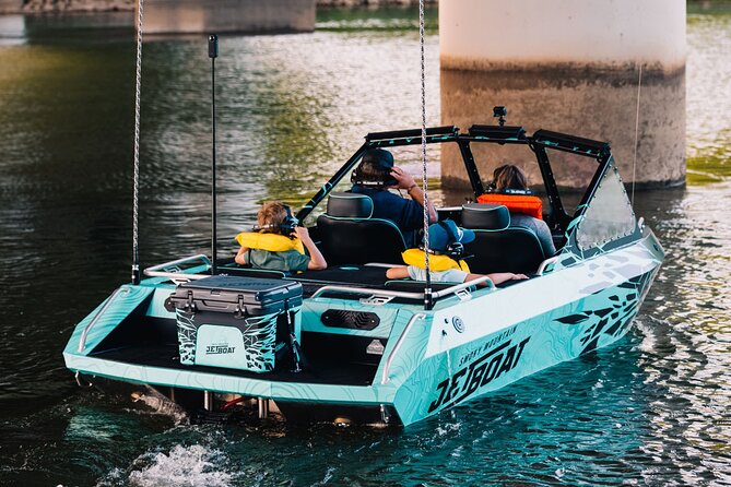 Jet Boat Adventure in the Smoky Moutains Island Pointe Tour - What the private format means for you