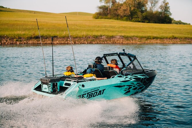 Jet Boat Adventure in the Smoky Moutains Island Pointe Tour - How to fit it into a Smoky Mountains day
