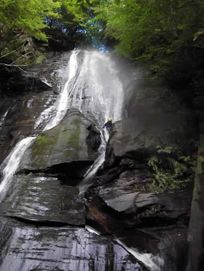 Join Splash White Water Rafting Canyoning Tour - What the water and canyon feel like