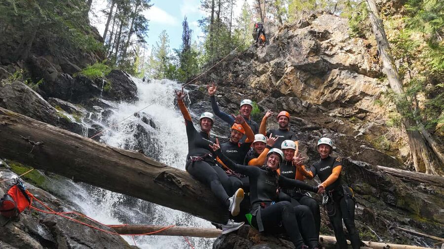 Kelowna: Adventure Canyoning Tour - Walking Toward the Canyon