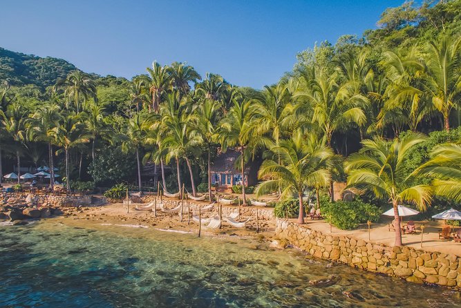 Las Caletas Beach & Adventure Park with buffet lunch and open bar - The buffet lunch and open bar