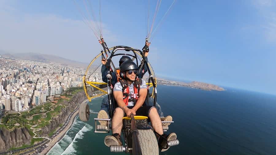 Lima: Paramotor in Costa verde | Adrenaline in the air | - Taking off from San Miguel Beach at 11:00 a.m.