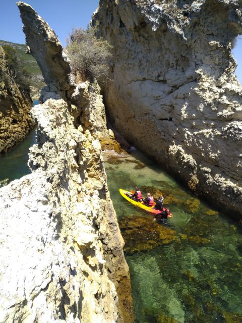 Lisbon: Arrábida Kayak and Coasteering Adventure Tour - Who should book this adventure