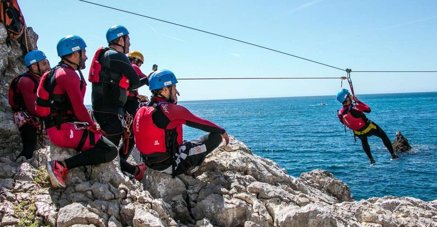 Lisbon: Sesimbra/Arrábida Natural Park Coasteering Adventure - Who should book this Arrábida adventure?