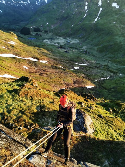 Lofoten: Full Day Combo tour, (kayaking and rappelling) - The short hike to the mountain viewpoint