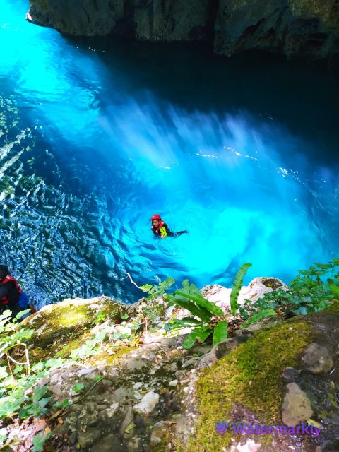 Lucca:Wild Canyoning in Lima Torrent. - Safety briefing and getting comfortable in the water