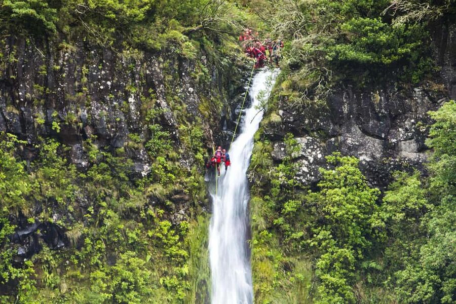 Madeira: Canyoning Adventure Level 1 - Three hours inside Funchal Ecological Park