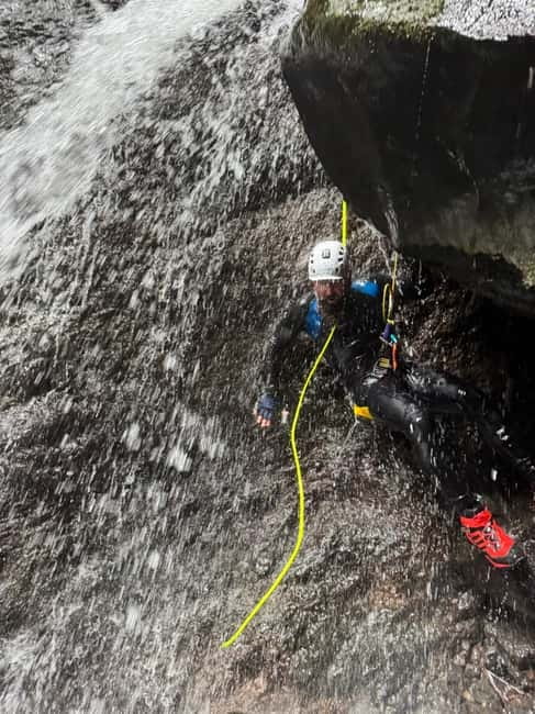 Madeira Canyoning For Beginners Ribeira Funda Level 3 - Ribeira Funda is for canyoners ready to step up
