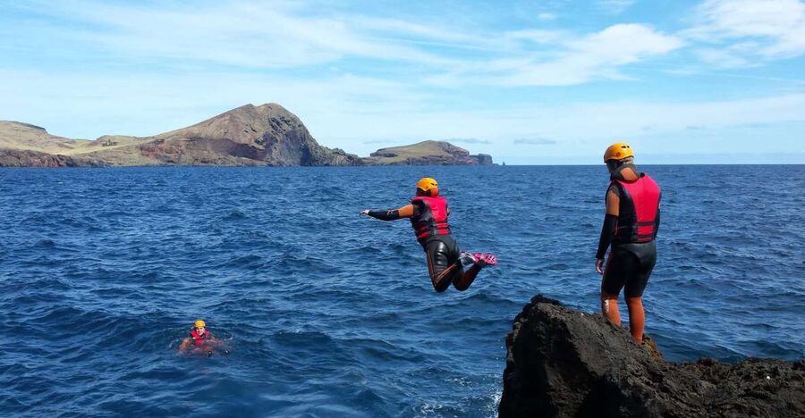 Madeira: Coasteering Tour - The jumps are optional, and that changes the whole mood