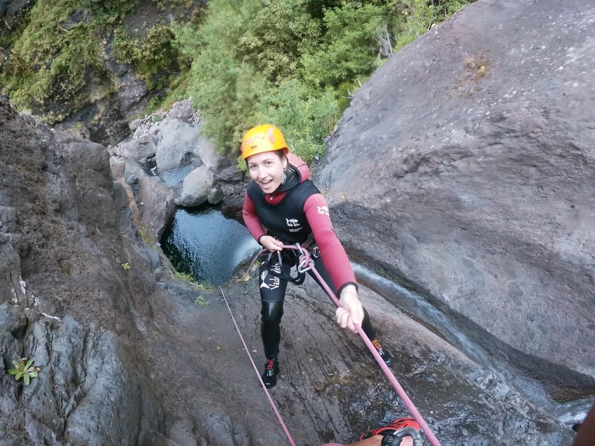Madeira: Intermediate (Level 2) Canyoning Experience - What the guides add to the day