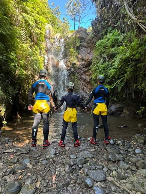 Madeira Short Canyoning For Beginners Rochão Level 1 - At a glance