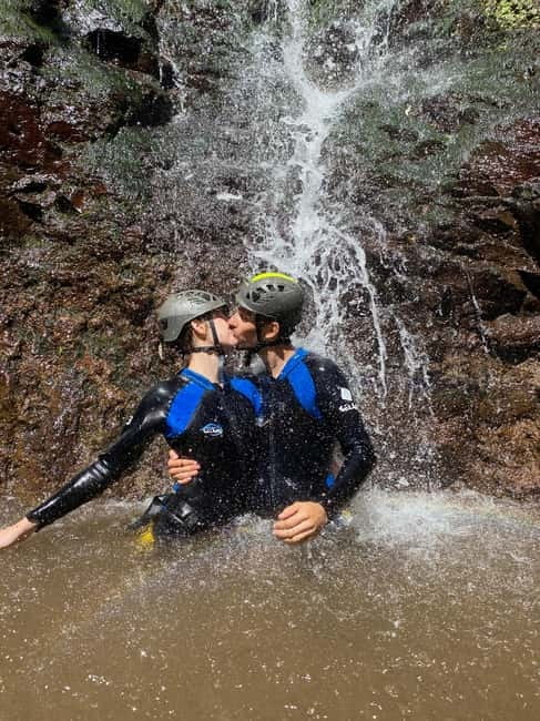 Madeira Short Canyoning For Beginners Rochão Level 1 - A short route with a proper outdoor finish