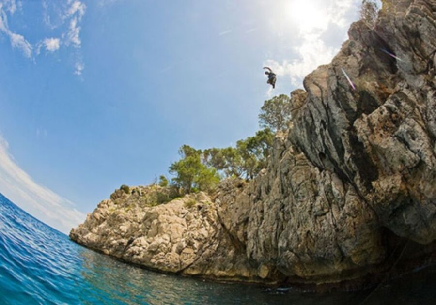 Mallorca: 4-Hour Cliff Jumping Adventure - Why Mallorca’s cliffs make a fine adventure setting