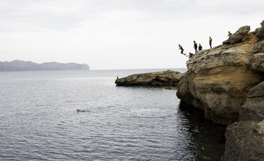 Mallorca: 4-Hour Cliff Jumping Adventure - The best time to take this outing