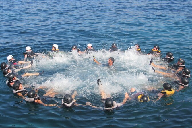 Mallorca: Kayaking, Sea Cave, Cliff Jumping & Snorkel Tour - A picnic by the water to finish