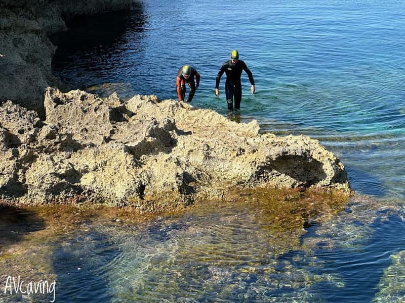 Mallorca: Speleo-Coasteering Tour along the Coast of Alcudia - What this Alcudia coast adventure really involves