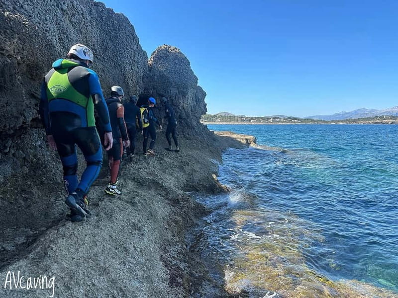 Mallorca: Speleo-Coasteering Tour along the Coast of Alcudia - Who should book this tour?
