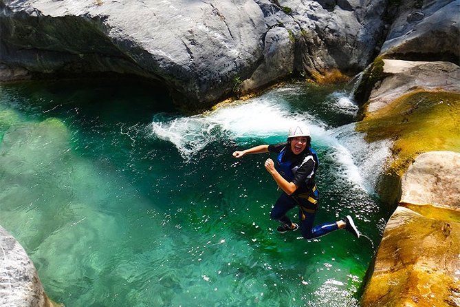 Matacanes : Canyoning + Hiking + Water Jumps + Rappel + Caves - My advice before you go