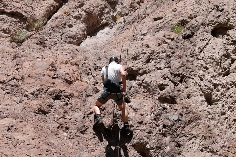 Mendoza: Trekking, Abseiling and Zipline - What your day may feel like