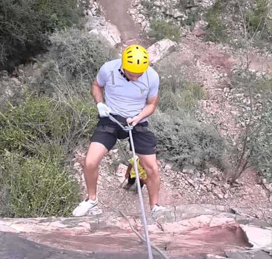 Mendoza: Trekking, Abseiling and Zipline - The 1.5-hour trek to the viewpoint