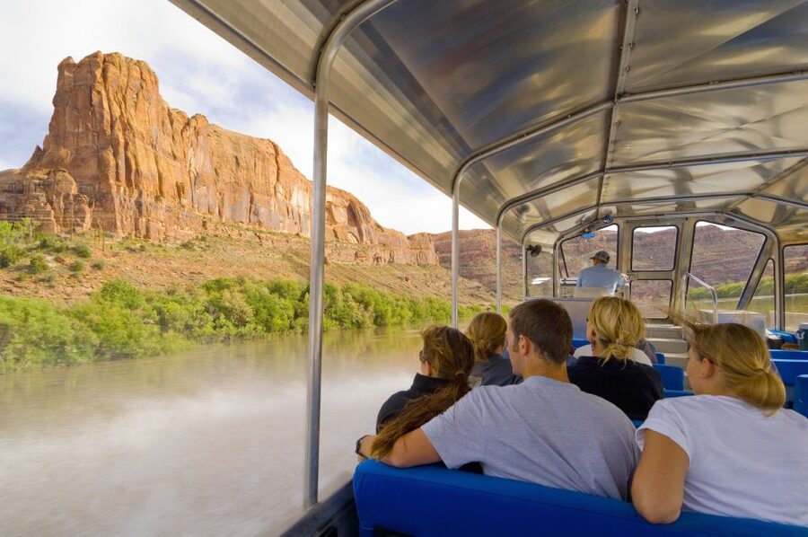 Moab: 1-Hour Express Jet Boat Tour on Colorado River - What the hour feels like in practice