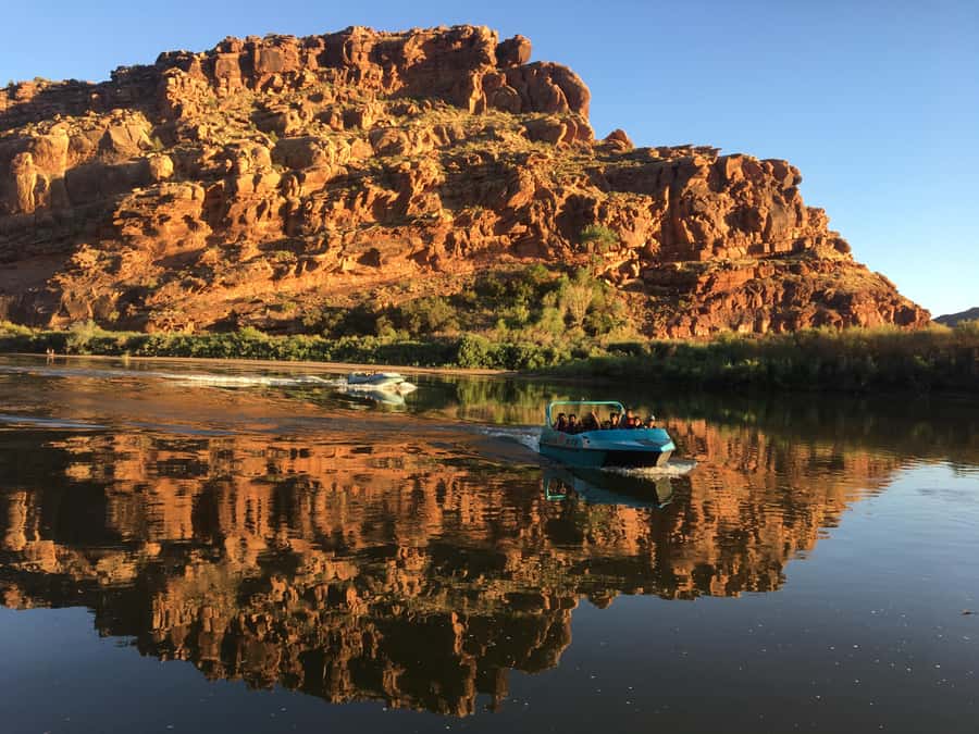 Moab: 2-Hour New Zealand style Adventure Jet Boat Tour - Red cliffs, side canyons, and wildlife
