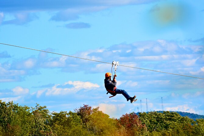 Mont-Catherine Ziplines and Via Ferrata - Starting at the reception building