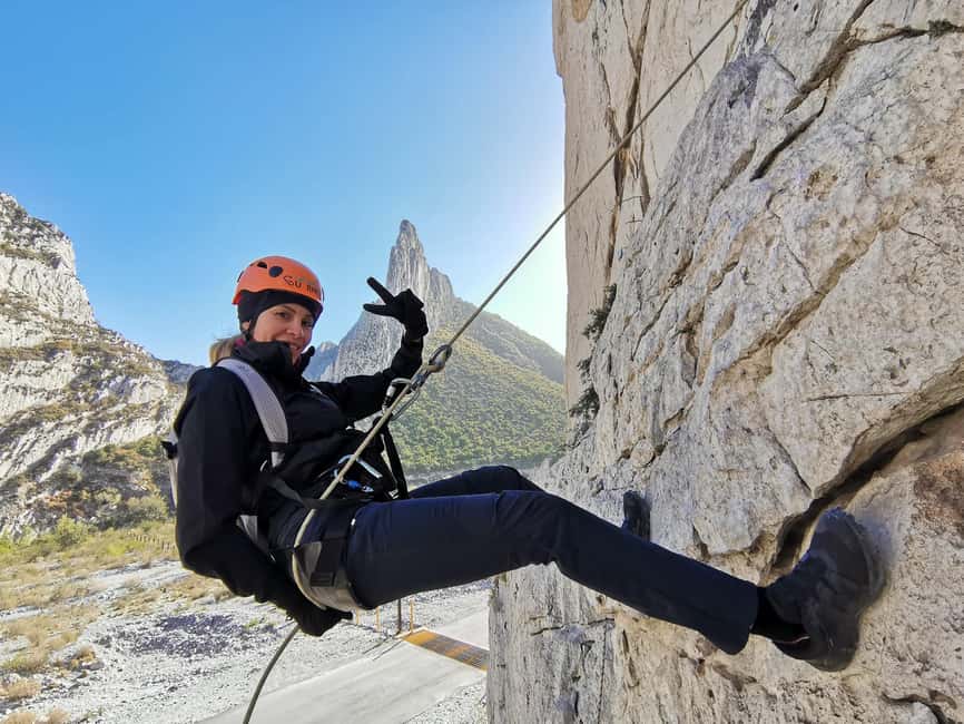 Monterrey: Rappelling class in La Huasteca Park - Why a 12-meter wall is the right place to start