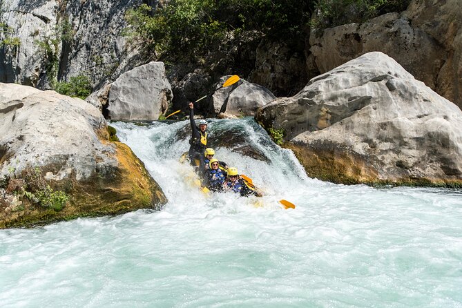 Multi Adventure Experience - Rafting with elements of canyoning - A rafting trip with much more than paddling