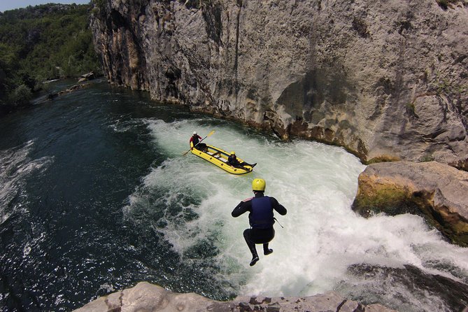 Multi Adventure Experience - Rafting with elements of canyoning - The Cetina Canyon sets the scene