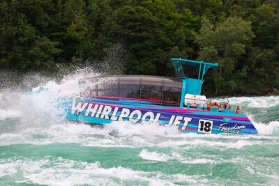 Niagara CANADA, Domed (Dry) Jet Boat Tour