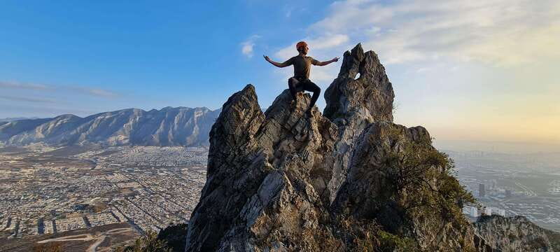 Nido de Aguiluchos: Hiking, rappel and breathtaking photos - The descent includes three 35-meter rappels