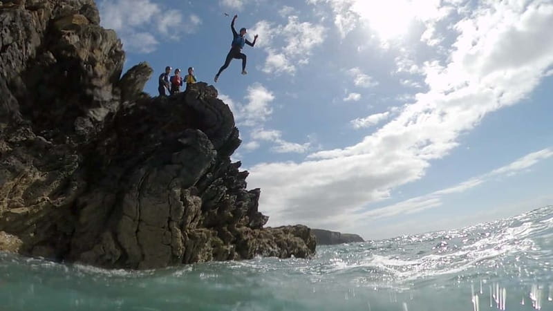 North Wales: Extreme Coasteering with Cliff Climbing & Jumps - The first ten minutes: safety before excitement