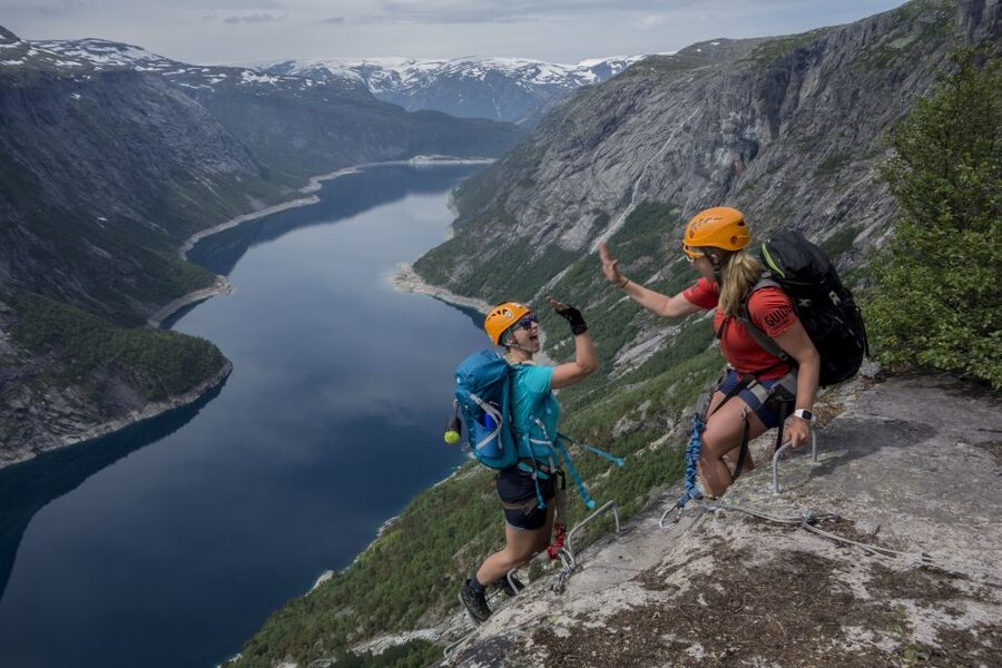 Odda: Full-Day Trolltunga Via Ferrata & Sky Ladder Adventure - The high point, lunch, and first view of Trolltunga