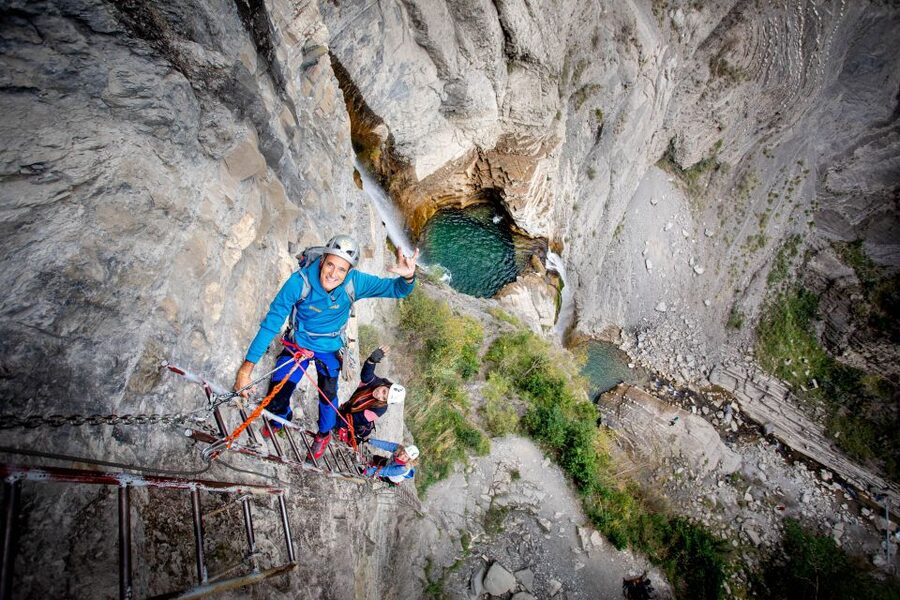 Ordesa, Broto : Via Ferrata K3. Climbing Experience - A useful test for your comfort with height