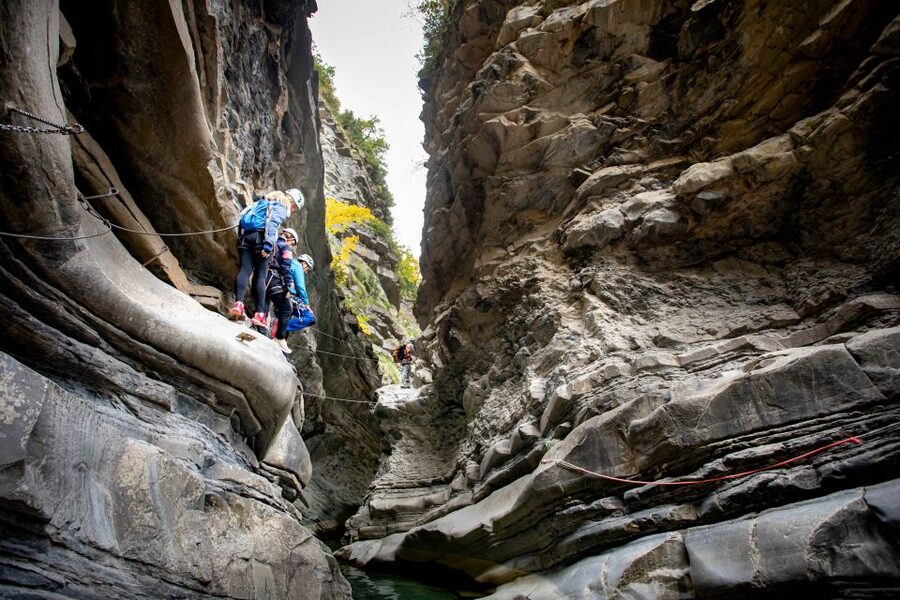 Ordesa, Broto : Via Ferrata K3. Climbing Experience - The return path and the full time commitment