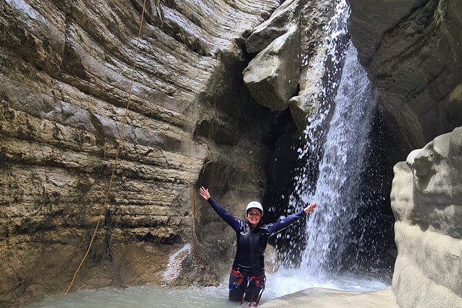 Osumi Canyon Adventure: Canyoning at Bigazi Waterfall - How the guides shape the day