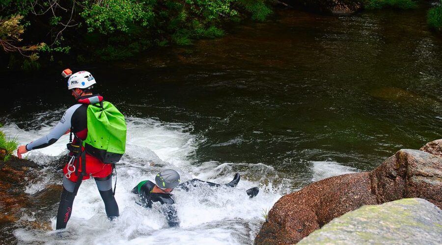 Peneda Gerês: 2.5-Hour Star Canyoning Adventure - Starting at the yellow-windowed Canyoning Center