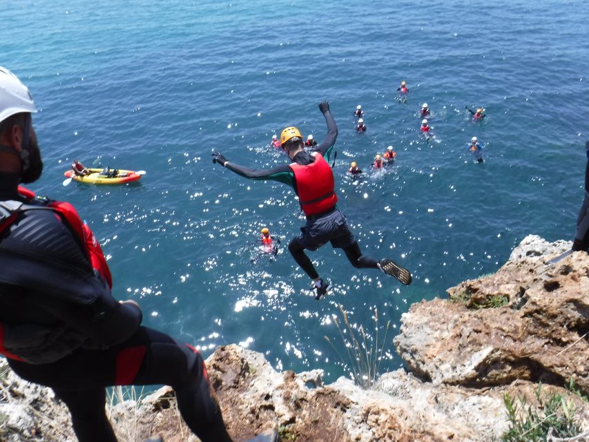 Portinho da Arrábida: Coasteering Boat Tour - Guides, safety, and the feel of the outing