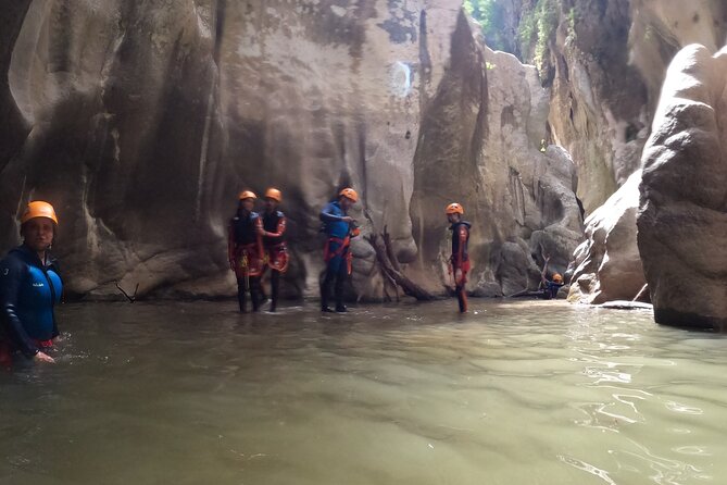 Private canyoning adventure in the Buitreras Canyon - Weather, cancellations, and the practical fine print