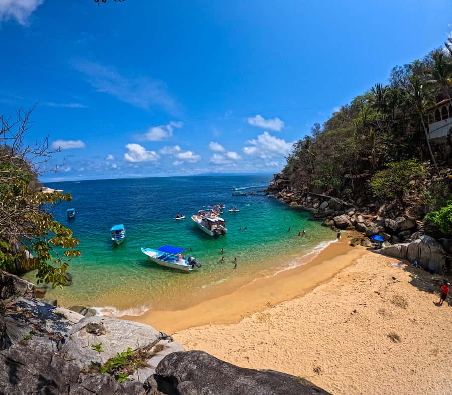 Puerto Vallarta: Hidden Beaches & Adventure Park - Meeting Arturo at Constitución 383