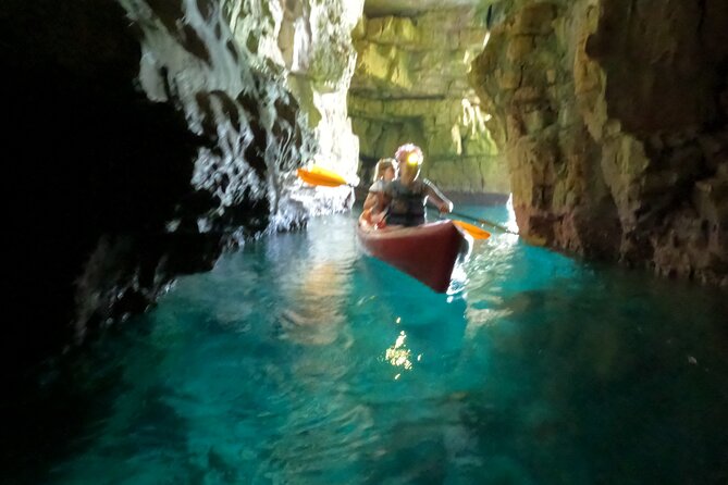Pula Kayak Tour-Cliff jumping,snorkeling& free GoPro pictures - Cliff jumping at the rocky bay