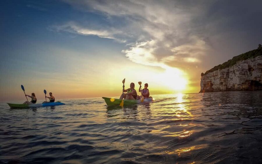 Pula: Kayaking,Snorkeling, Cliff jumping Tour with Wetsuit - The first coastal stretch combines kayaking and snorkeling