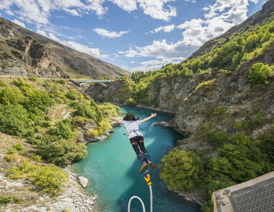 Queenstown: Kawarau Bridge Bungy - World's First Bungy! - At the Kawarau Bungy Centre