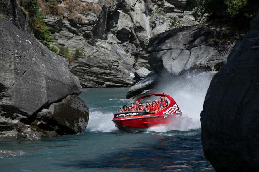 Queenstown: Shotover River Extreme Jet Boat Experience - Key points at a glance